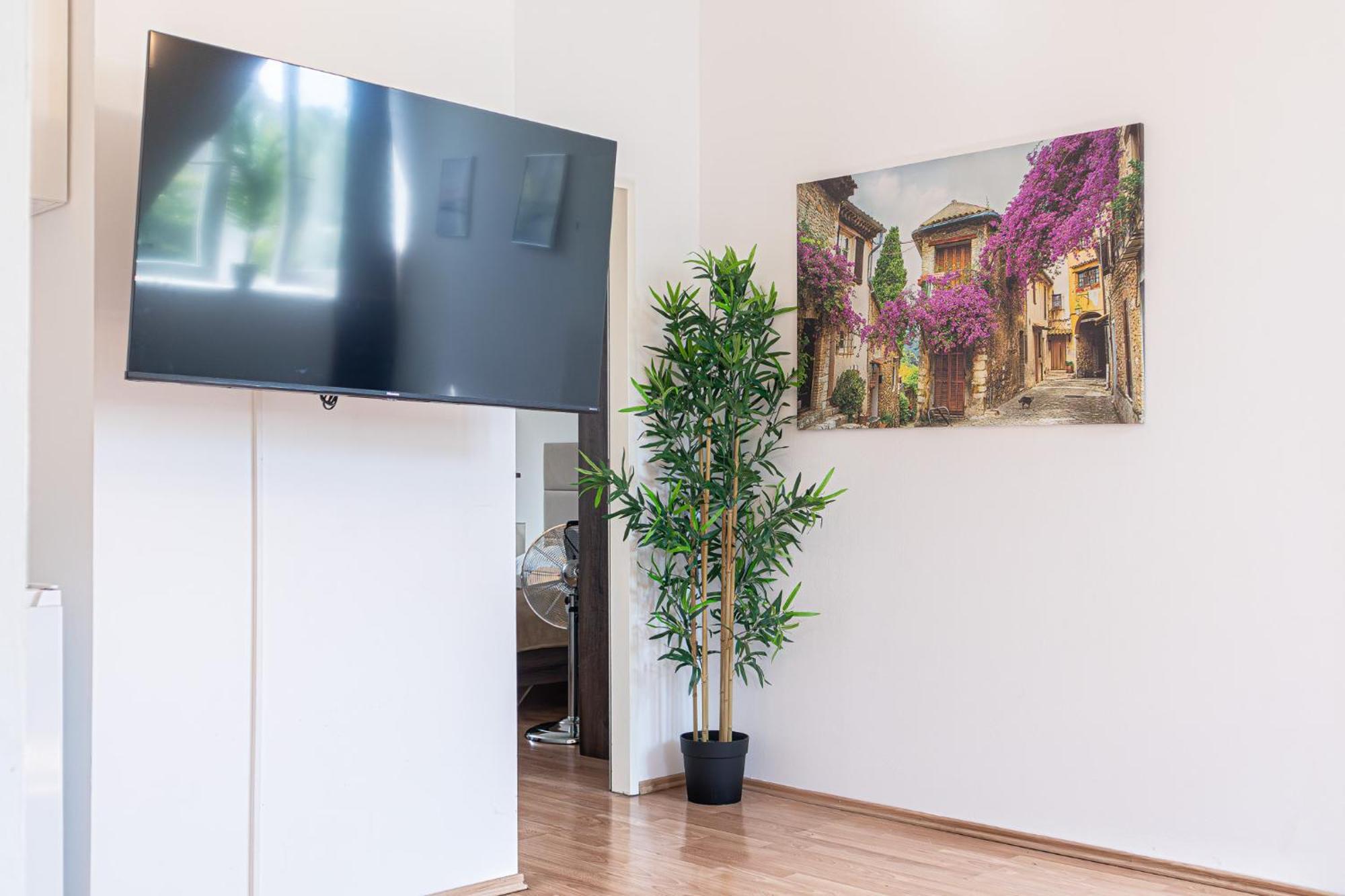 Spacious 2Br Apt Great Location - Near Schoenbrunn Wiedeń Zewnętrze zdjęcie